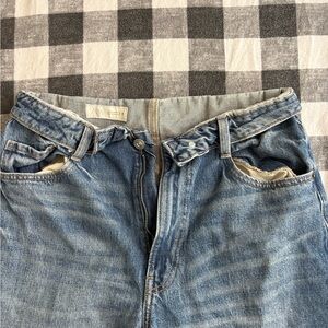 Zara women’s  Light Blue Relaxed Jeans